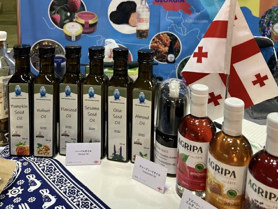 ფარმაკოქიმიის ინსტიტუტი ტოკიოში საკვებისა და სასმელების საერთაშორისო გამოფენაზე