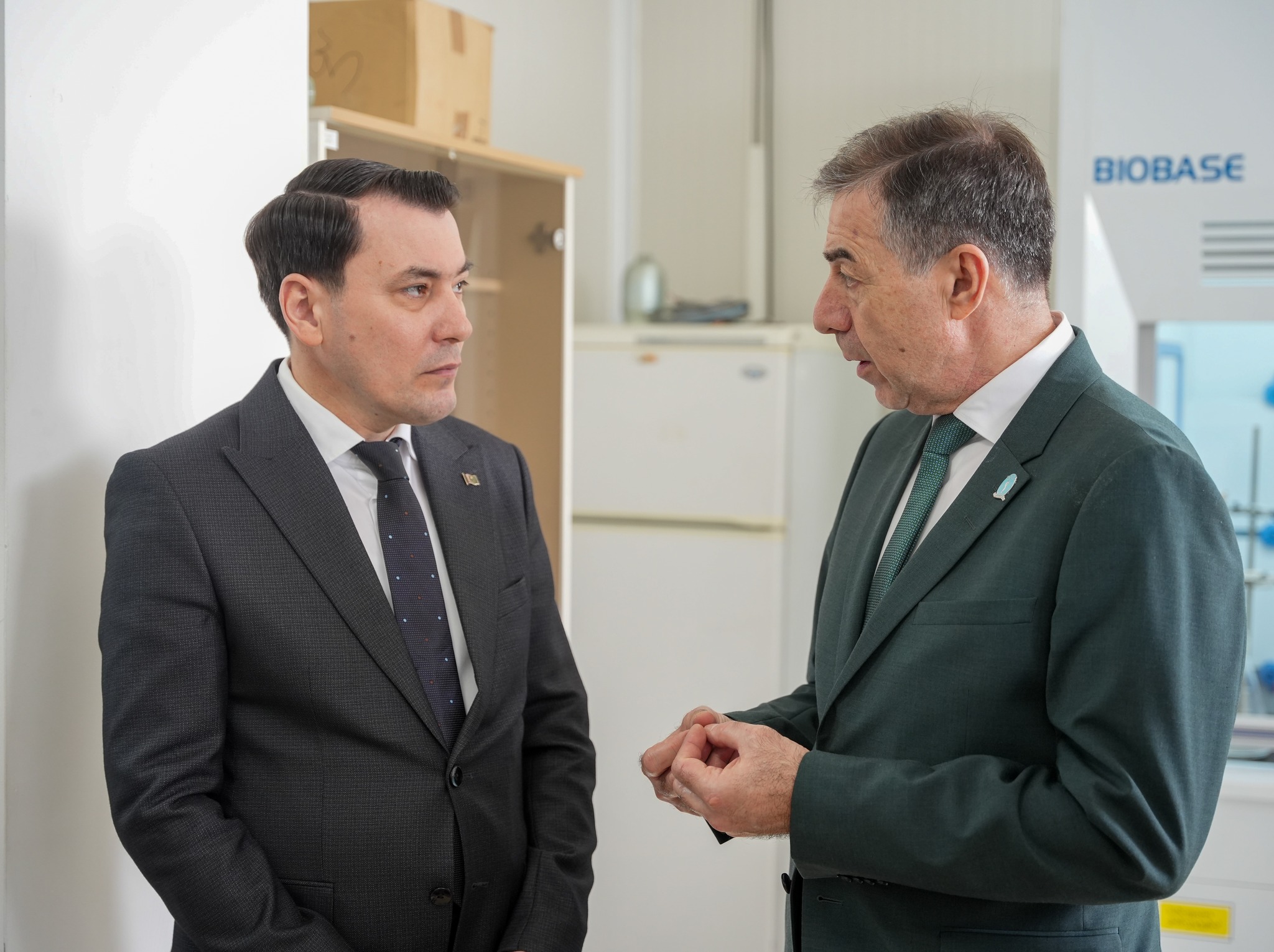 თსსუ-ის იოველ ქუთათელაძის ფარმაკოქიმიის ინსტიტუტს თურქმენეთის საგანგებო და სრულუფლებიანი ელჩი ესტუმრა