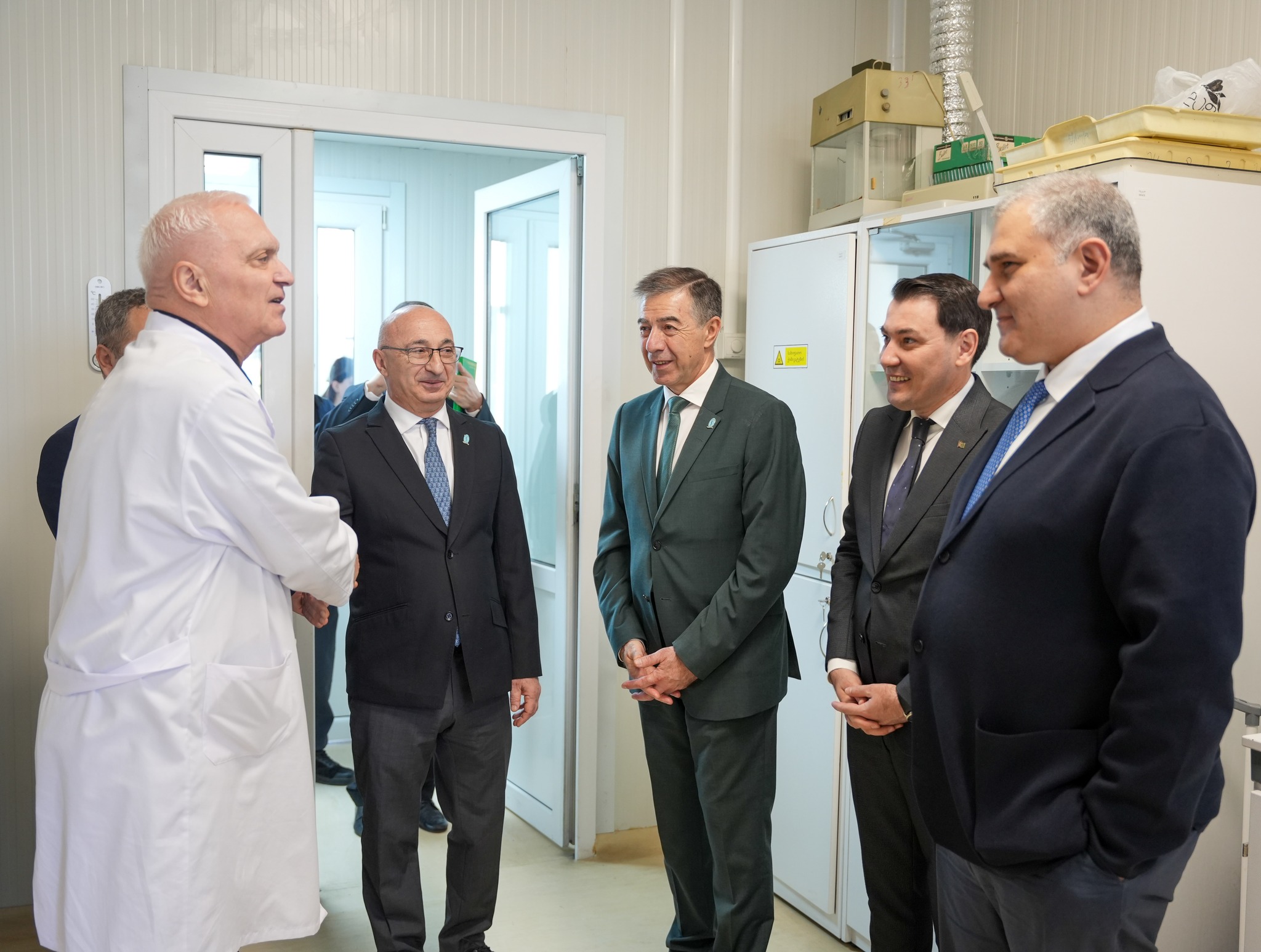 თსსუ-ის იოველ ქუთათელაძის ფარმაკოქიმიის ინსტიტუტს თურქმენეთის საგანგებო და სრულუფლებიანი ელჩი ესტუმრა